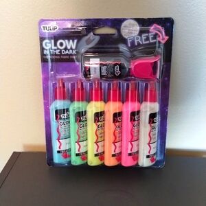 Tulip Glow-in-the-Dark Dimensional Fabric Puffy Paint, 6 Pack + Bonus Black, NIP